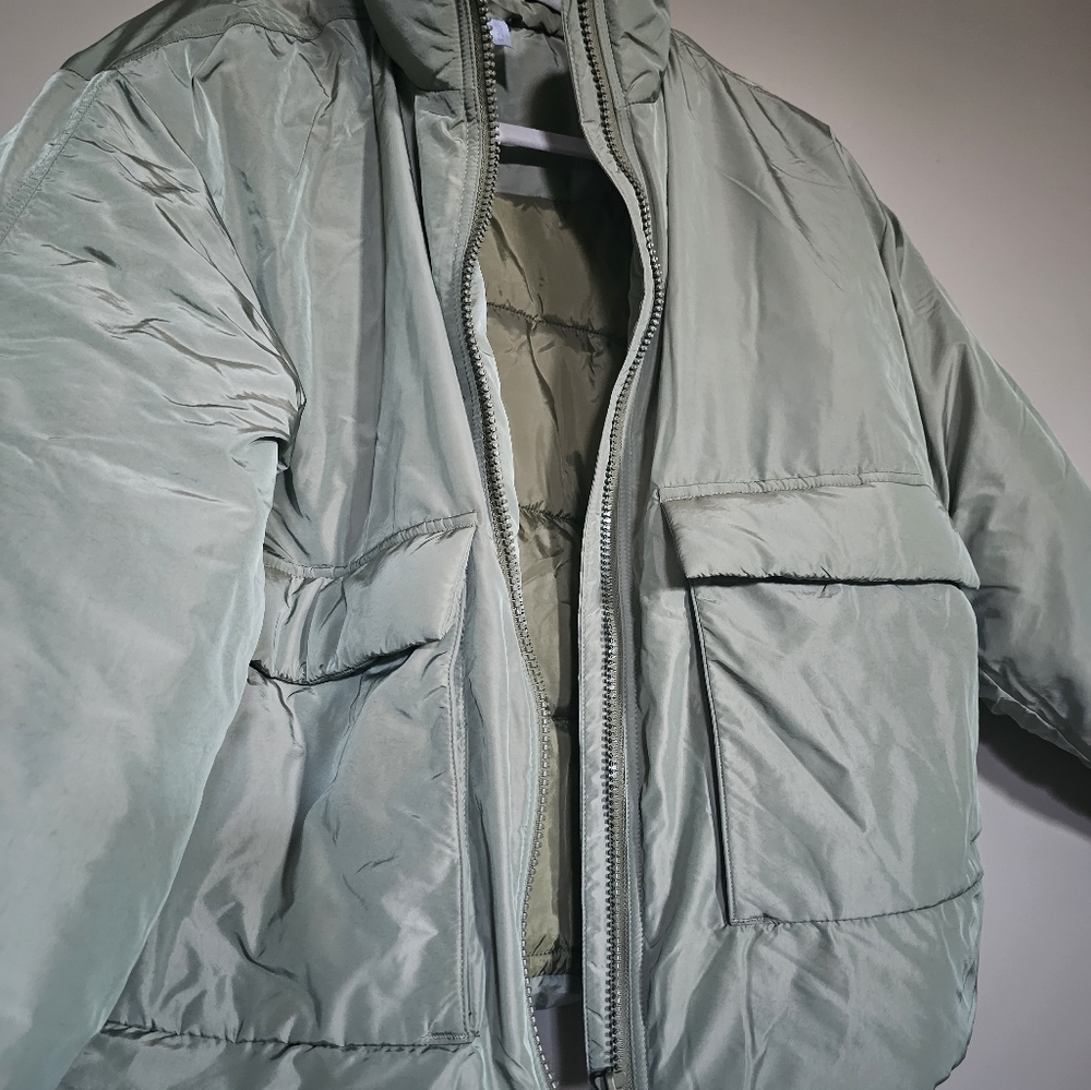 NWT Khloe Edit Fabletics All Weather Jacket in Dark Moss Shine Sz Small